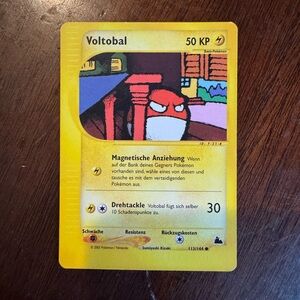 Pokemon Voltabal Card - Yellow